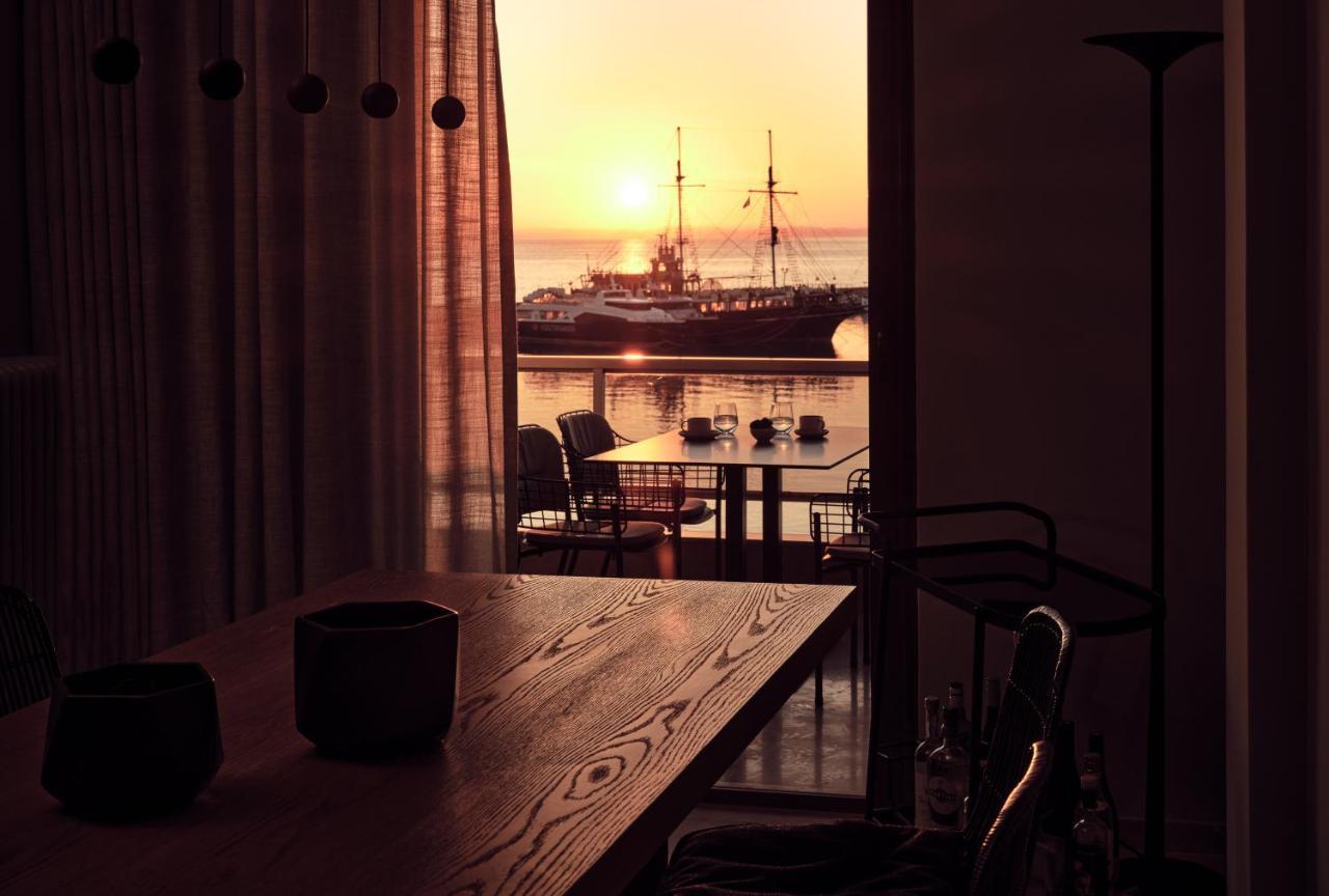 Monopolio Waterfront Apartment With Sea View, By Zantewize Exterior foto